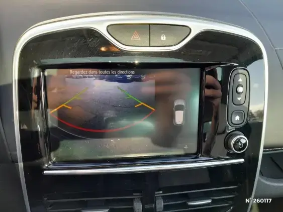 RENAULT CLIO IV - voiture d'occasion - Photo 14