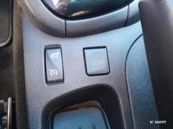 RENAULT CLIO IV - voiture d'occasion - Photo 23