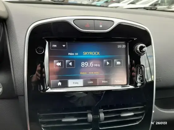 RENAULT CLIO IV - voiture d'occasion - Photo 13