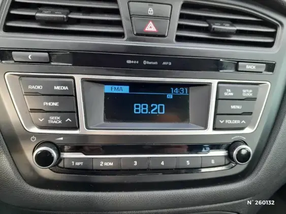 HYUNDAI i20 II - voiture d'occasion - Photo 13