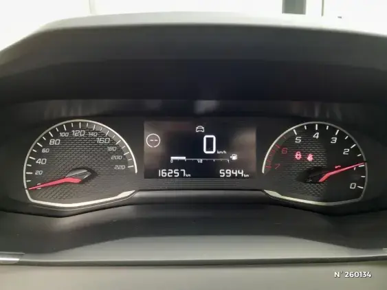PEUGEOT 208 BUSINESS R II - voiture d'occasion - Photo 12