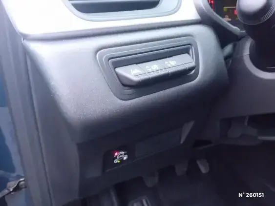 RENAULT CAPTUR II - voiture d'occasion - Photo 15