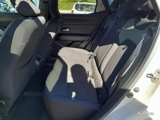 DACIA DUSTER III - voiture d'occasion - Photo 11