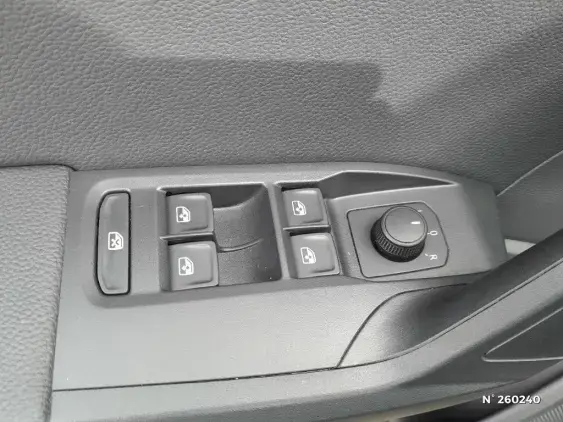 SEAT ARONA - voiture d'occasion - Photo 25