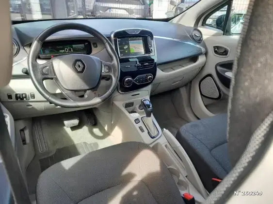 RENAULT ZOE - voiture d'occasion - Photo 9