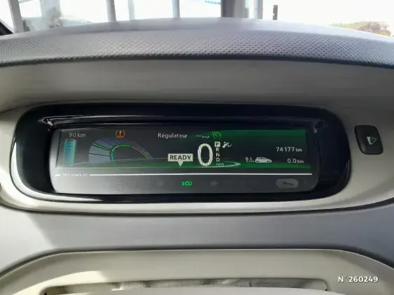 RENAULT ZOE - voiture d'occasion - Photo 12