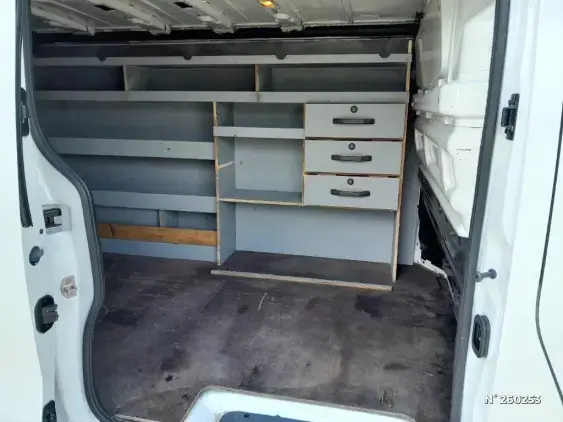 RENAULT TRAFIC FG III - voiture d'occasion - Photo 11