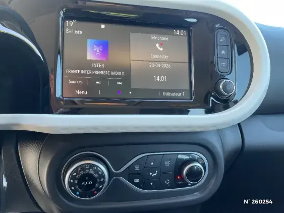 RENAULT TWINGO III - voiture d'occasion - Photo 13