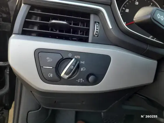 AUDI A4 BUSINESS - voiture d'occasion - Photo 26