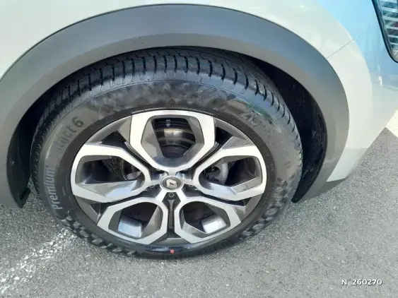 RENAULT CAPTUR II - voiture d'occasion - Photo 8