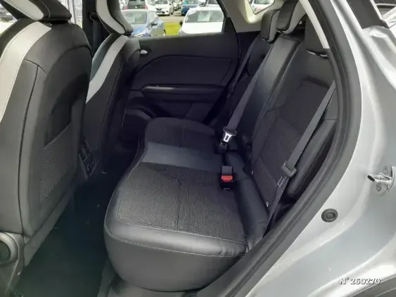 RENAULT CAPTUR II - voiture d'occasion - Photo 11