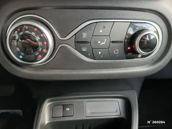 RENAULT TWINGO ELECTRIQUE III - voiture d'occasion - Photo 14