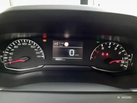 PEUGEOT 208 II - voiture d'occasion - Photo 12