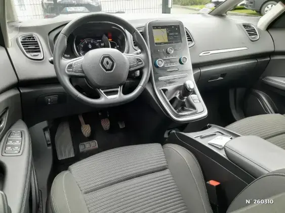 RENAULT SCENIC IV - voiture d'occasion - Photo 9