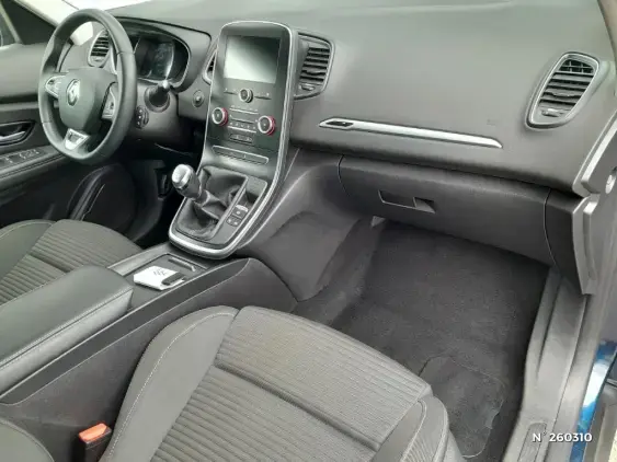 RENAULT SCENIC IV - voiture d'occasion - Photo 10