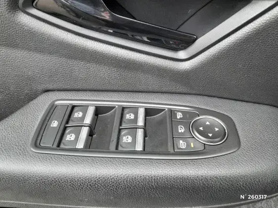 RENAULT MEGANE V - voiture d'occasion - Photo 23