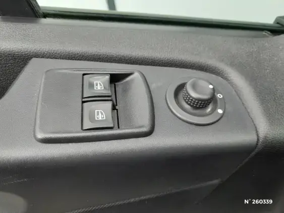RENAULT TRAFIC FG III - voiture d'occasion - Photo 23