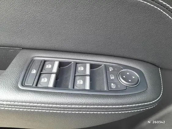 RENAULT ARKANA - voiture d'occasion - Photo 24