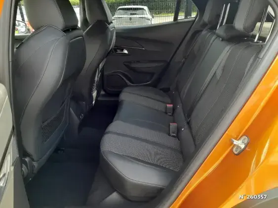 PEUGEOT 2008 II - voiture d'occasion - Photo 11