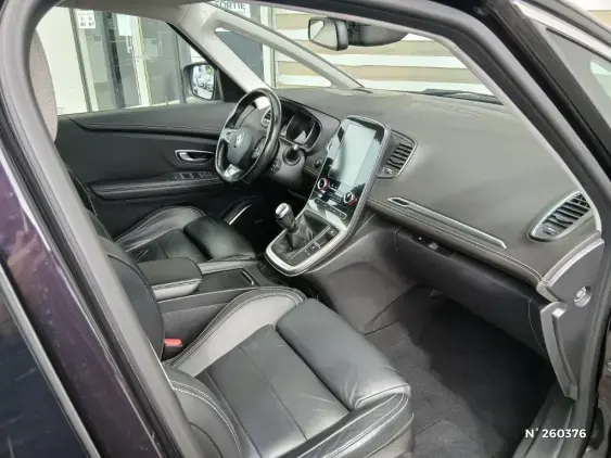 RENAULT SCENIC IV - voiture d'occasion - Photo 10