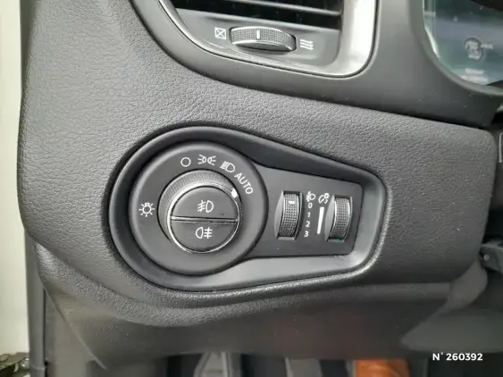 JEEP RENEGADE - voiture d'occasion - Photo 25