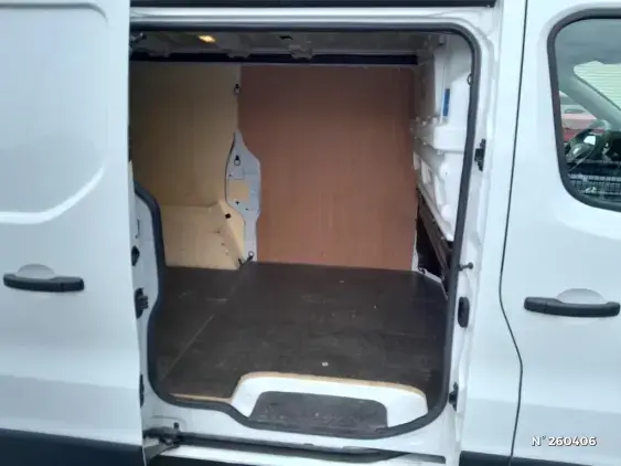 RENAULT TRAFIC FG III - voiture d'occasion - Photo 11