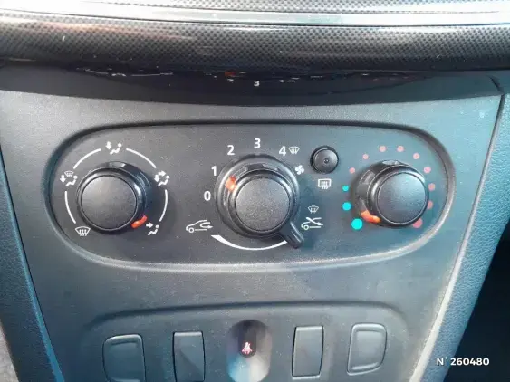 DACIA SANDERO II - voiture d'occasion - Photo 14