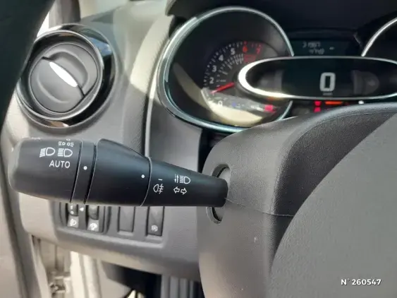RENAULT CLIO IV - voiture d'occasion - Photo 24
