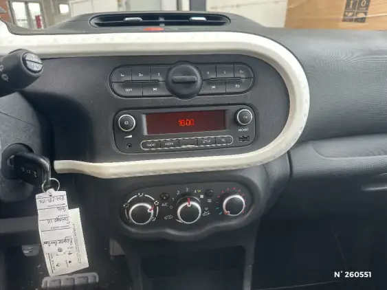 RENAULT TWINGO III - voiture d'occasion - Photo 13