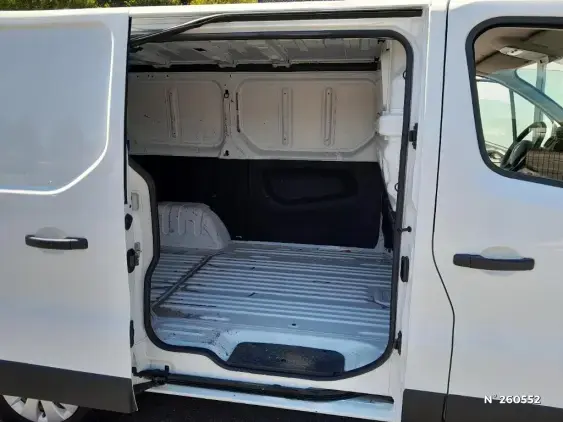 RENAULT TRAFIC III - voiture d'occasion - Photo 11