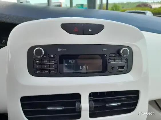 RENAULT ZOE - voiture d'occasion - Photo 13