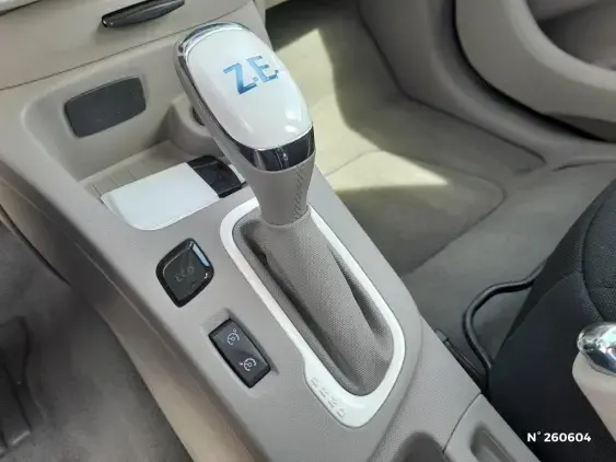 RENAULT ZOE - voiture d'occasion - Photo 15