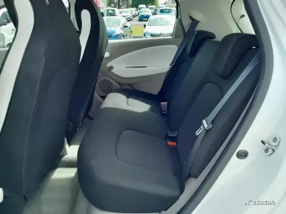 RENAULT ZOE - voiture d'occasion - Photo 11