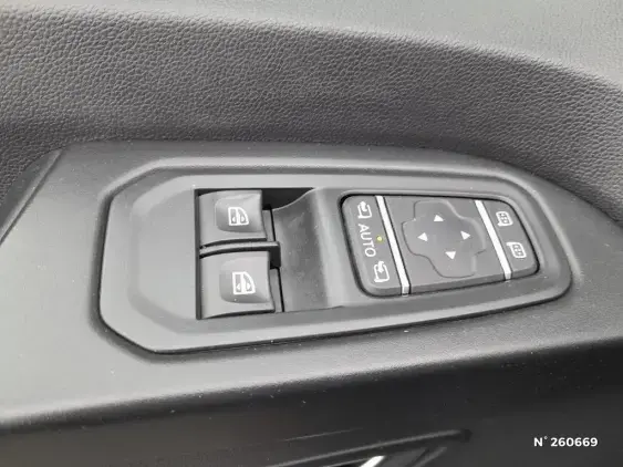 RENAULT TRAFIC III - voiture d'occasion - Photo 27