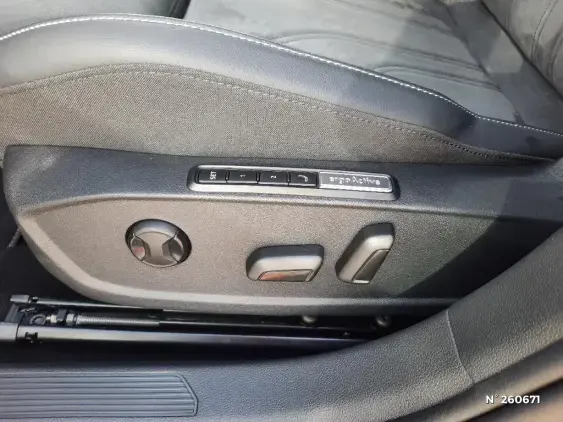 VOLKSWAGEN GOLF VIII - voiture d'occasion - Photo 24