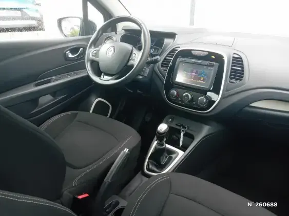 RENAULT CAPTUR - voiture d'occasion - Photo 10