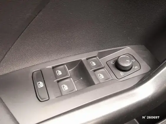 VOLKSWAGEN T-CROSS - voiture d'occasion - Photo 25