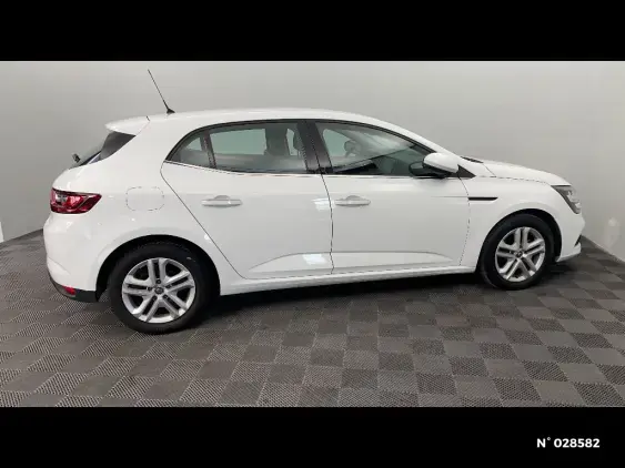 RENAULT MEGANE IV - voiture d'occasion - Photo 5