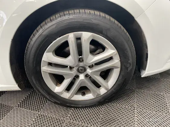 RENAULT MEGANE IV - voiture d'occasion - Photo 8