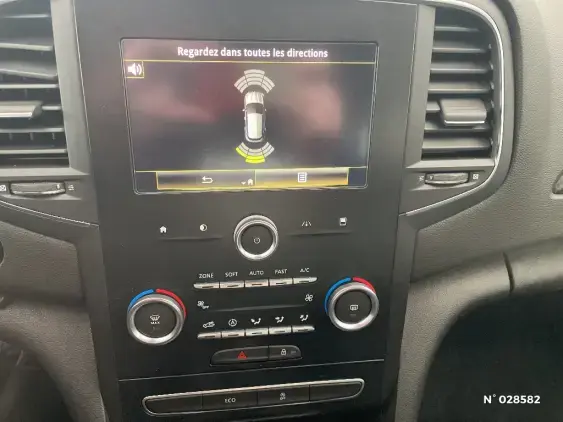 RENAULT MEGANE IV - voiture d'occasion - Photo 14