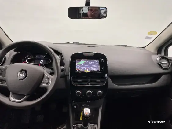 RENAULT CLIO IV - voiture d'occasion - Photo 9