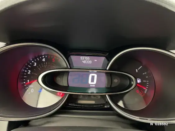 RENAULT CLIO IV - voiture d'occasion - Photo 12