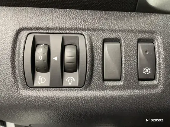 RENAULT CLIO IV - voiture d'occasion - Photo 15