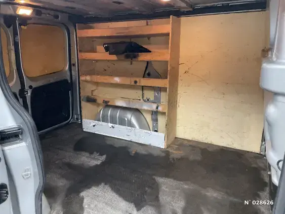 RENAULT TRAFIC FG III - voiture d'occasion - Photo 11