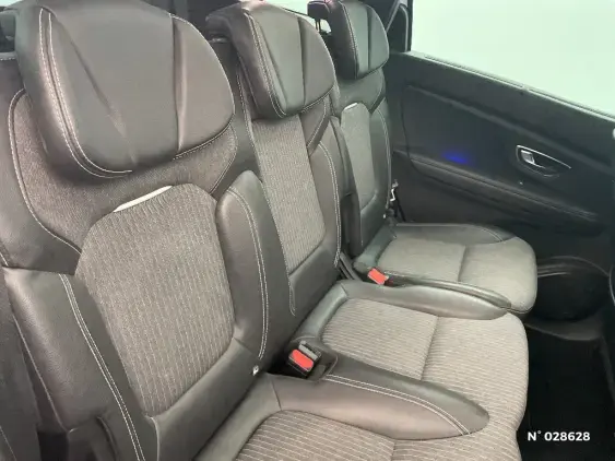 RENAULT SCENIC IV - voiture d'occasion - Photo 11