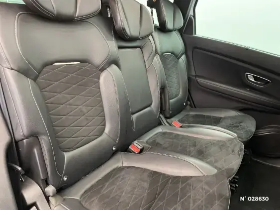 RENAULT SCENIC IV - voiture d'occasion - Photo 11