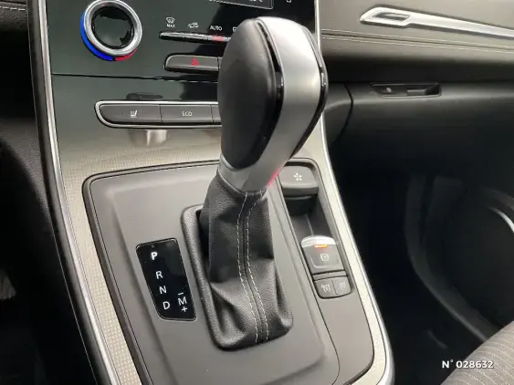 RENAULT SCENIC IV - voiture d'occasion - Photo 14