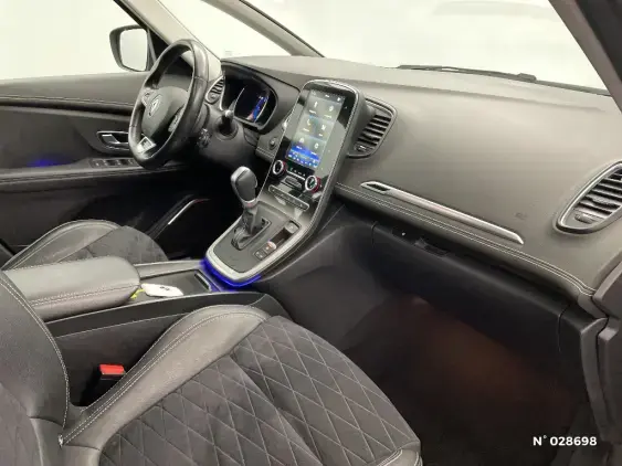 RENAULT SCENIC IV - voiture d'occasion - Photo 10