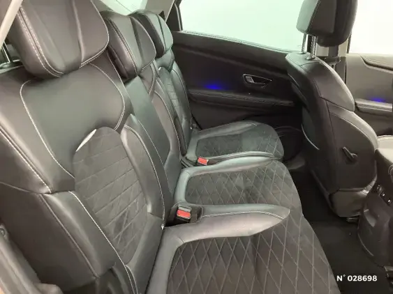 RENAULT SCENIC IV - voiture d'occasion - Photo 11