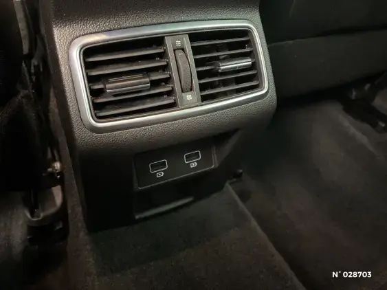 RENAULT MEGANE IV - voiture d'occasion - Photo 24